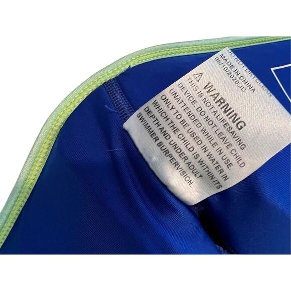 iToobie Swimming Jacket Kids Swim Vest Flotation Device Sharks‎ Blue S/M 2-3Yrs - Picture 5 of 7